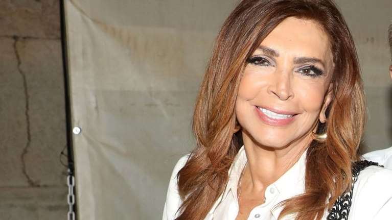 H Μιμή Ντενίση σε παραδοσιακή ταβέρνα στα Καλύβια - &quot;Μετά το γύρισμα&quot;