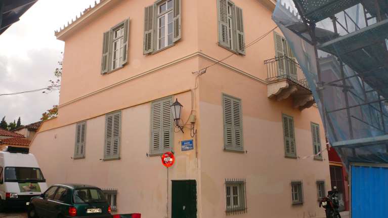 Ο Οδυσσέας Ελύτης &quot;θα μείνει&quot; στην Πλάκα- Ετοιμάζεται το νεοκλασικό που θα στεγάσει το αρχείο του