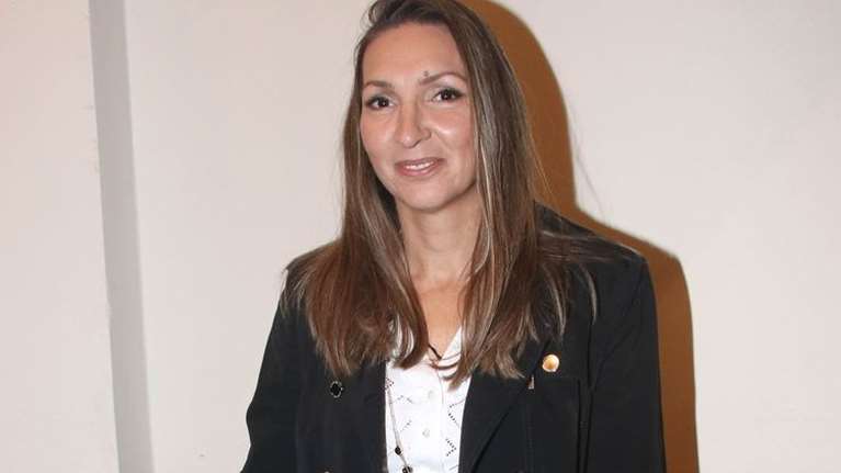 Φανή Χαλκιά: Σπάνια δημόσια εμφάνιση με τα παιδιά της και τον γοητευτικό σύζυγό της