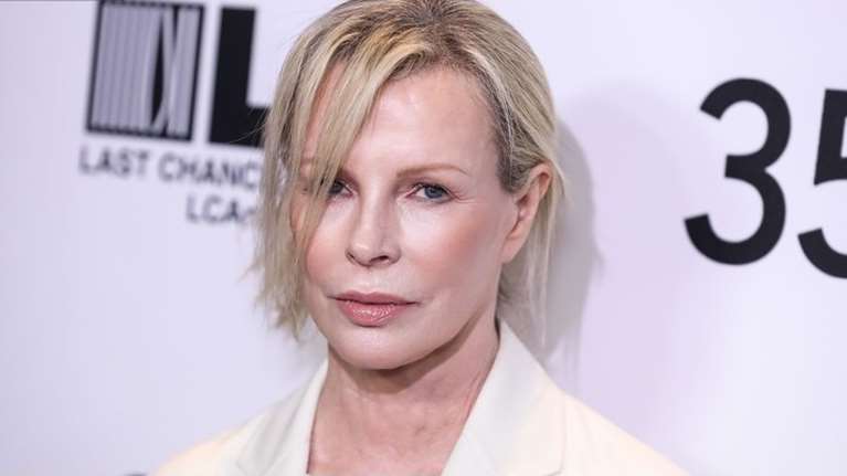 Κιμ Μπέισινγκερ: Η πάλη με την κατάθλιψη, οι τρικυμιώδεις σχέσεις και η χάρη που είχε ζητήσει από τον πρώτο της σύζυγο