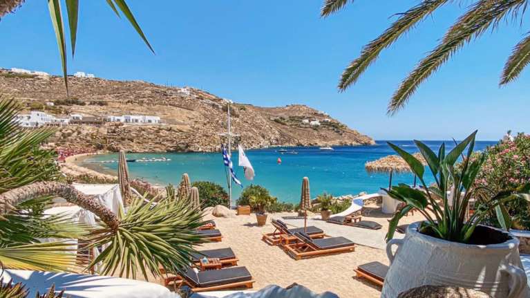 Μύκονος: 48ωρο λουκέτο στο γνωστό beach restaurant &quot;Jackie &#39;O&quot; στο Super Paradise - Δεν έκοβε αποδείξεις