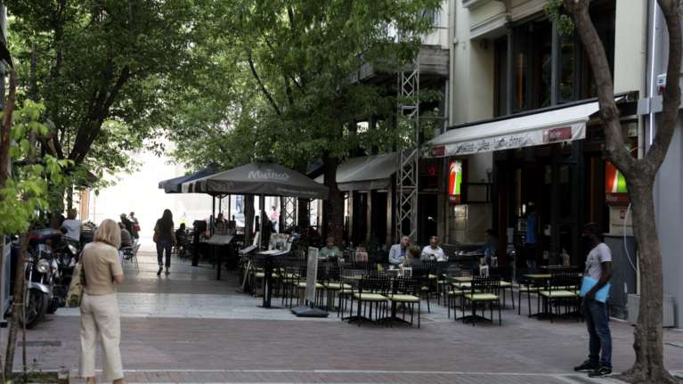 Ποιες επιχειρήσεις και ποια νοικοκυριά δικαιούνται μείωση ενοικίου 40% τον Ιούλιο και τον Αύγουστο