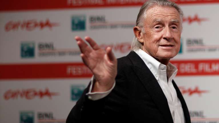 Πέθανε ο γνωστός σκηνοθέτης του &quot;Μπάτμαν Για Πάντα&quot; και &quot;House of Cards&quot; Τζόελ Σουμάχερ