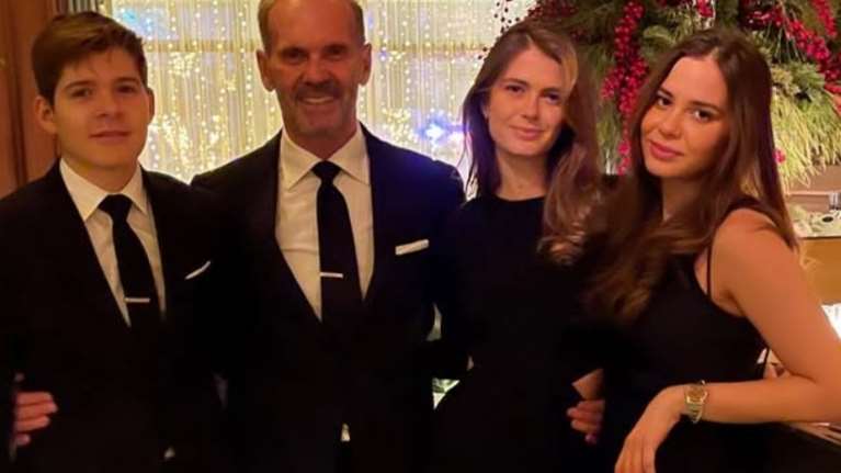 Πέτρος Κωστόπουλος: Το φαγητό που έφτιαξε στον φούρνο για τον γιο του, Μάξιμο