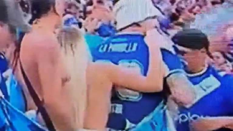 Μουντιάλ 2022: Φίλαθλος της Αργεντινής πέταξε τα ρούχα και πανηγύρισε γυμνή στις κερκίδες [βίντεο]