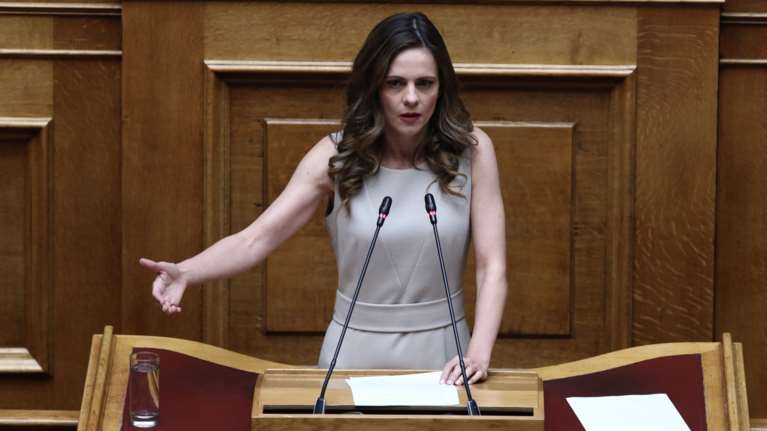 Αχτσιόγλου: Η ΝΔ κάνει επικοινωνιακή διαχείριση της καταστροφής - Θλιβερό αποτέλεσμα για τη χώρα