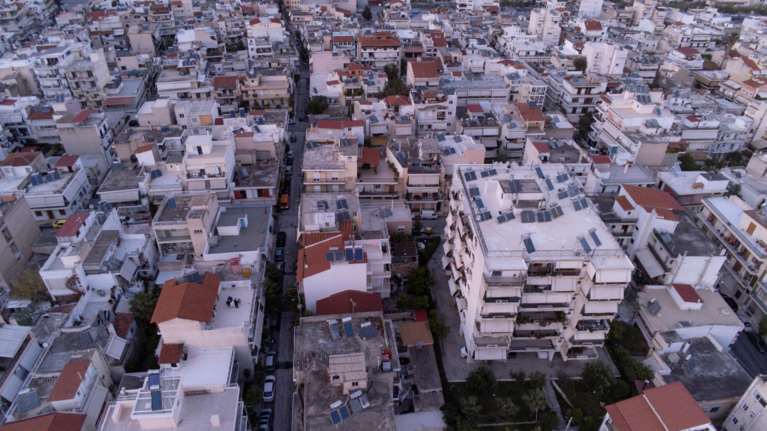 Τριπλή παράταση για μεταβιβάσεις ακινήτων, Εξοικονομώ και κορονοχρέη - Έρχεται ο νέος ΕΝΦΙΑ