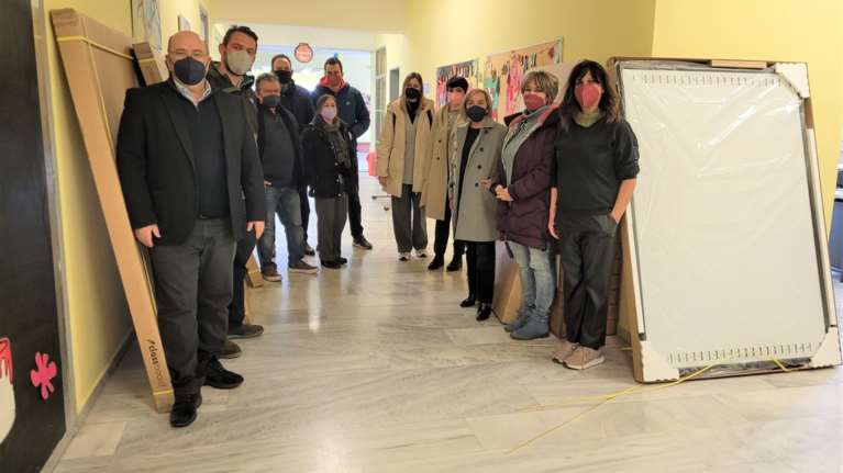 Αρκαλοχώρι: Διαδραστικοί πίνακες στο 2ο Δημοτικό Σχολείο - Το ευχαριστώ των δασκάλων στο Μαξίμου