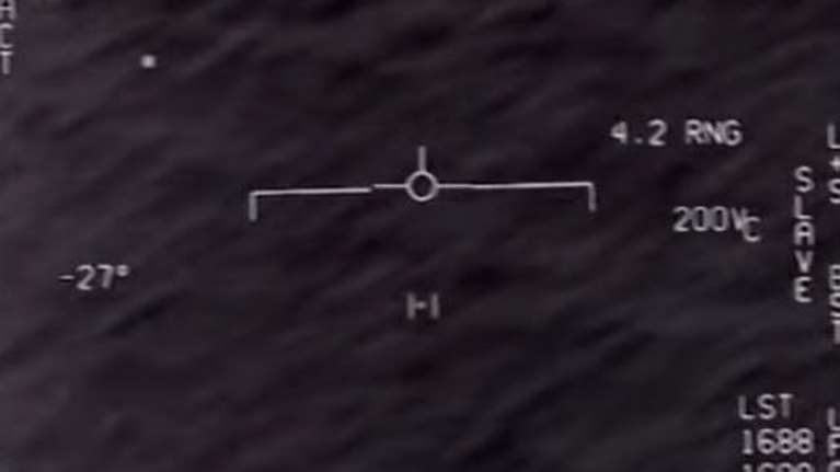 UFOμανία στις ΗΠΑ: Τι αναφέρει έκθεση του Πενταγώνου για τα "αγνώστου ταυτότητας ιπτάμενα αντικείμενα"