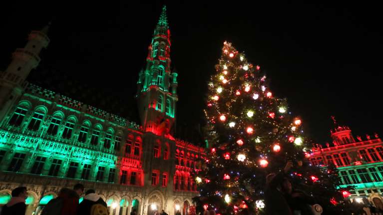 Βρυξέλλες: Σάλος με σεξουαλικό πάρτι εν μέσω πανδημίας - Διπλωμάτες και ευρωβουλευτής ανάμεσα στους συλληφθέντες