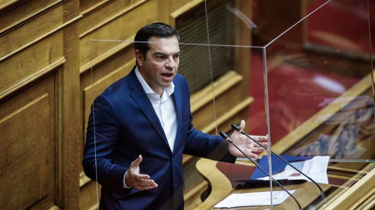 Βουλή: Αποχώρησε ο ΣΥΡΙΖΑ από τη συζήτηση του νομοσχεδίου για τα ΜΜΕ - Τσίπρας: Θάφτηκε στο χιόνι το επιτελικό κράτος