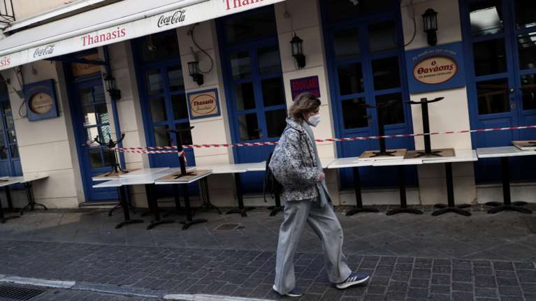 Πιστώνονται σήμερα στους λογαριασμούς αποζημιώσεις 80 εκατ. ευρώ για τα κουρεμένα ενοίκια του Ιανουαρίου