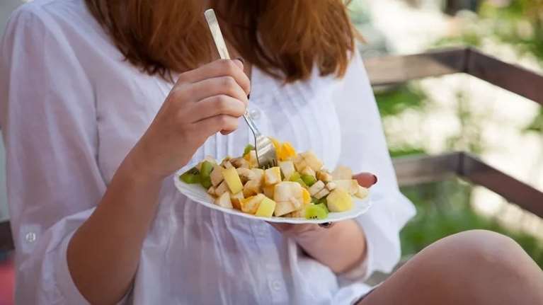 &quot;Έχουν ελάχιστη αξία&quot;: Τα 3 φρούτα που τρως στο πρωινό και σε ωφελούν πολύ λιγότερο απ’ όσο νομίζεις