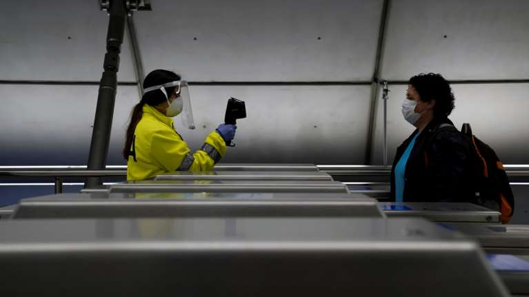 Ισπανία: Σε καραντίνα δύο εβδομάδων όλοι οι ταξιδιώτες από το εξωτερικό