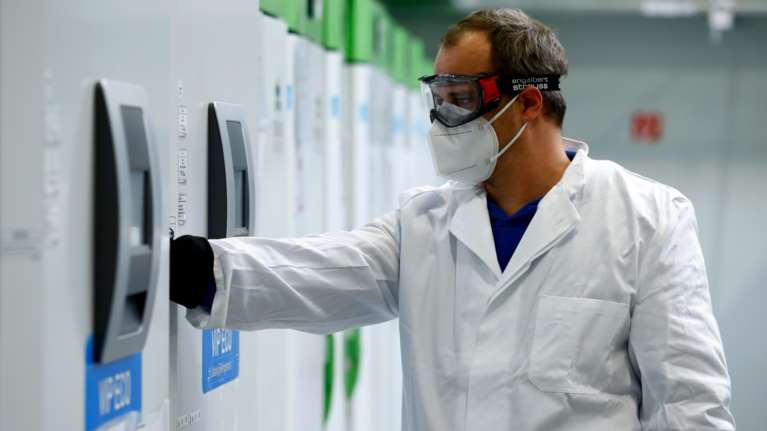 Κορονοϊός: Η Γερμανία σχεδιάζει να εμβολιάσει όλα τα ανήλικα παιδιά άνω των 12 ετών