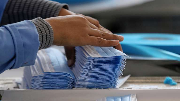 Ένα εκατομμύριο μάσκες που αγοράστηκαν από την Κίνα κρίθηκαν ακατάλληλες από τις καναδικές αρχές