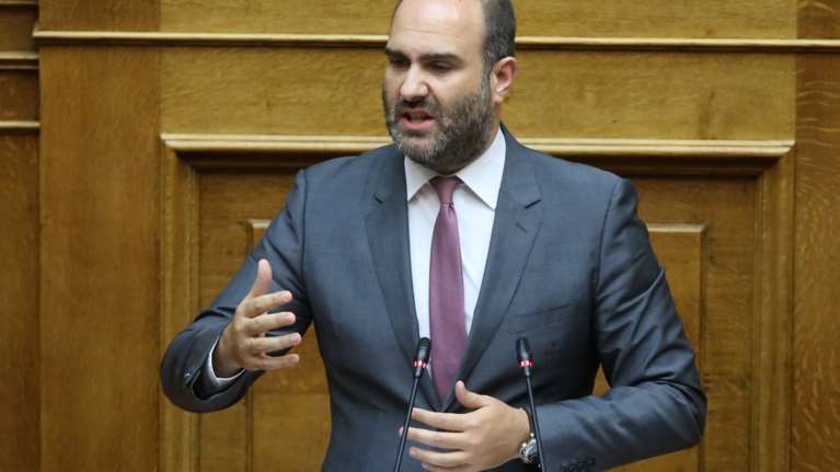 Στο νοσοκομείο με κορονοϊό ο Δημήτρης Μαρκόπουλος - Ακόμα δύο βουλευτές της ΝΔ θετικοί στον ιό