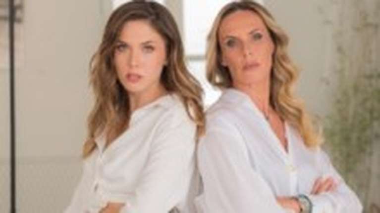 Εβελίνα Παπούλια: &quot;Δεν συμβουλεύω την Αφροδίτη για τα επαγγελματικά της, θέλω να κάνει τη δική της πορεία, τα δικά της λάθη&quot;