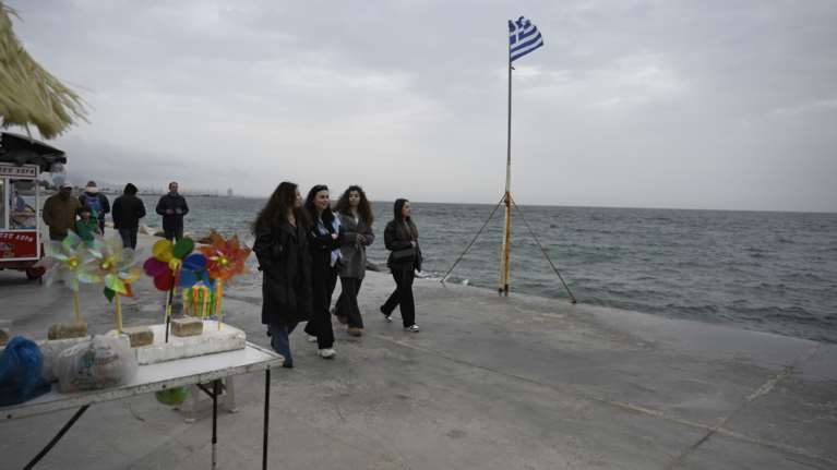 Με τι καιρό θα κάνουμε Πρωτομαγιά: Τι δείχνουν τα νεότερα δεδομένα για βοριάδες και θερμοκρασία