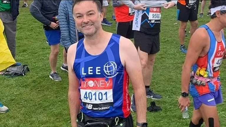 Μαραθωνοδρόμος με τέλειες αιματολογικές εξετάσεις διαγνώστηκε με τελικό καρκίνο του παγκρέατος - Το μόνο του σύμπτωμα ήταν...