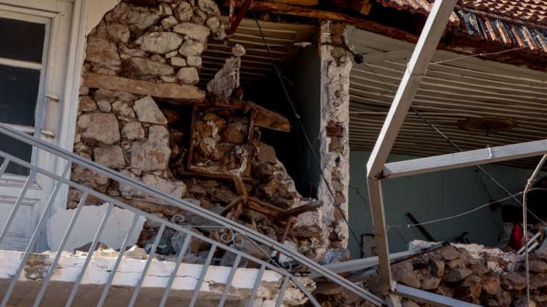 Σεισμοί Ελασσόνα: Τσελέντης και Παπαζάχος εξηγούν τι συμβαίνει - Επιστημονική φαντασία πως επίκειται τεράστιος σεισμός