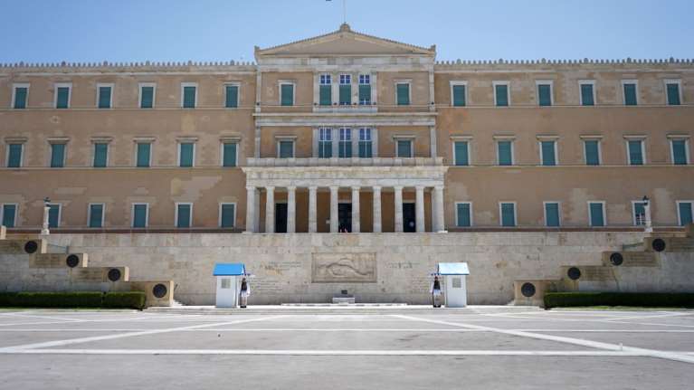 Υψηλή ανάπτυξη το β΄τρίμηνο του 2024- &quot;Να μεταφραστεί σε καλύτερα αμοιβόμενες θέσεις εργασίας&quot; το σχόλιο Μητσοτάκη