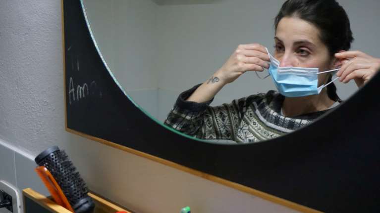 Μεταξύ καθήκοντος και φόβου: Μια Ιταλίδα γιατρός δίνει μάχη με τον κορονοϊό