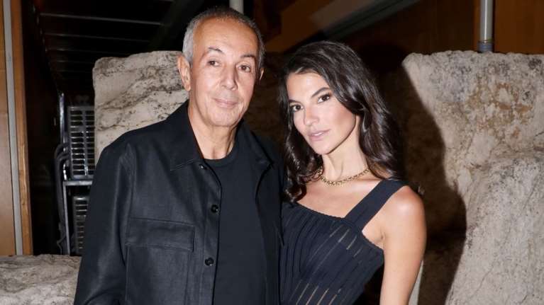 Γιάννης και Δήμητρα Κούστα: Παρέθεσαν πριβέ δείπνο στο σπίτι τους - Το απίστευτο κελάρι τους με τα σπάνια κρασιά