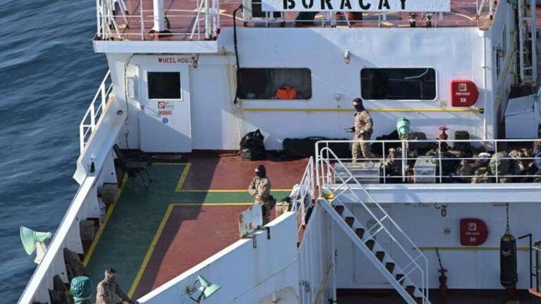 Γαλλία: Ο Στρατός κατέσχεσε τάνκερ που μεταφέρει πετρέλαιο και θεωρείται μέλος του &quot;σκιώδους στόλου&quot; της Ρωσίας