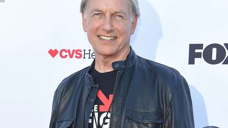 Ο Τζέθρο Γκιμπς της σειράς NCIS είναι εκατομμυριούχος, αλλά ξεκίνησε με μια ταπεινωτική εμπειρία