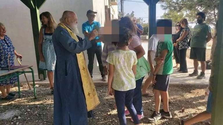 Γαύδος: Συγκινητικές εικόνες - Με τέσσερις μαθητές ο αγιασμός στο ακριτικό νησί