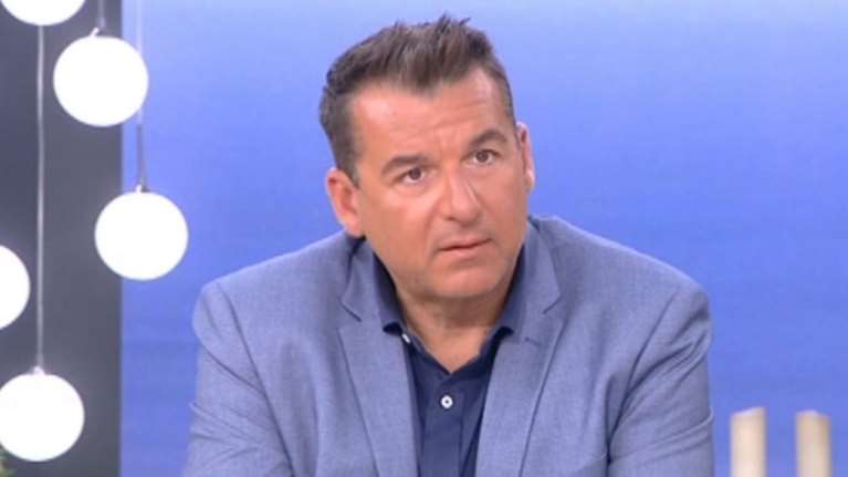 Οργή Λιάγκα: Απόλυτη υποκρισία! Ο Πλεύρης έμαθε από τον Μπισμπίκη ότι καπνίζουν στα μπουζούκια