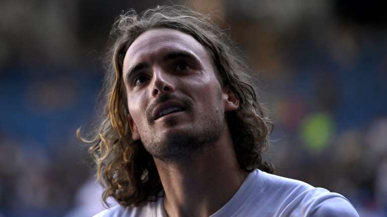 Στέφανος Τσιτσιπάς: "Ουδέποτε υπήρξε παράνομος – Έχει δίπλωμα", λέει ο δικηγόρος του [βίντεο]