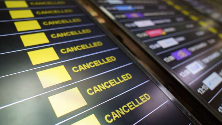 Tί ισχύει με τις αποζημιώσεις για τις χαμένες πτήσεις λόγω κορονοϊού - Τι λέει το ευρωπαϊκό δίκαιο