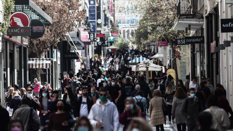 Κορονοϊός: 1.169 νέα κρούσματα στην Αττική και 299 στη Θεσσαλονίκη