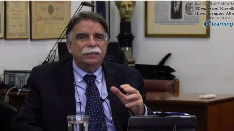 Βατόπουλος για lockdown: Ανοιχτό κάθε ενδεχόμενο λόγω της μεγάλης αβεβαιότητας και του απρόβλεπτου της πανδημίας