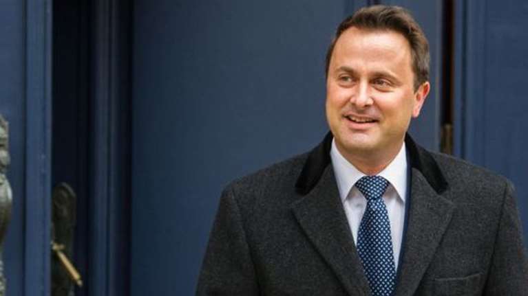 Ντόμινο... Μακρόν: Σε καραντίνα και ο πρωθυπουργός του Λουξεμβούργου Ξαβιέ Μπετέλ