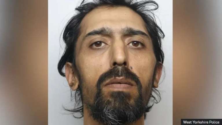 Σοκ στη Βρετανία: 42χρονος παντρεύτηκε 15χρονη και τη βίαζε για χρόνια μαζί με άλλους 18 άνδρες