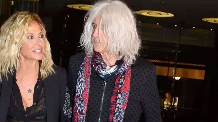 Άννα Βίσση &amp; Νίκος Καρβέλας: Οικογενειακώς στο άδειο Καλλιμάρμαρο μετά τη συναυλία - Η &quot;παρουσία&quot; της Σοφίας