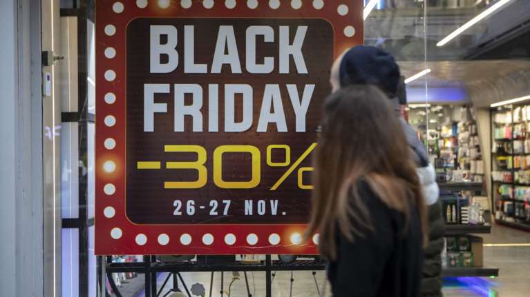 Black Friday-Cyber Monday: Με μεγάλες προσδοκίες η κορύφωση των προσφορών - Ανοικτά τα καταστήματα την Κυριακή