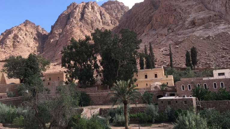 Ενας Αιγύπτιος &quot;επίσημος&quot; δημοσιογράφος, αποκαλύπτει τι θέλει η Αίγυπτος από τη Μονή του Σινά