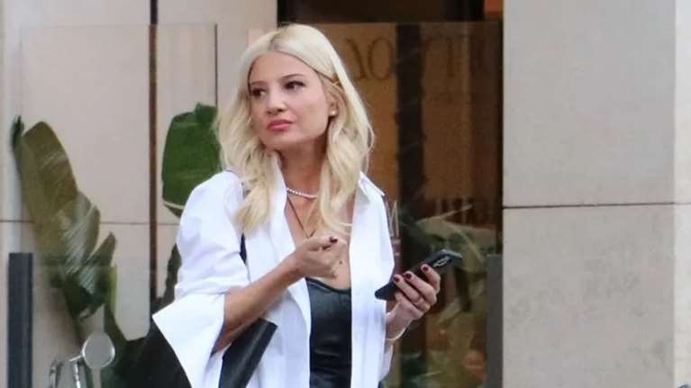 Φαίη Σκορδά: Ανοίγει τη γιορτινή μονοκατοικία της