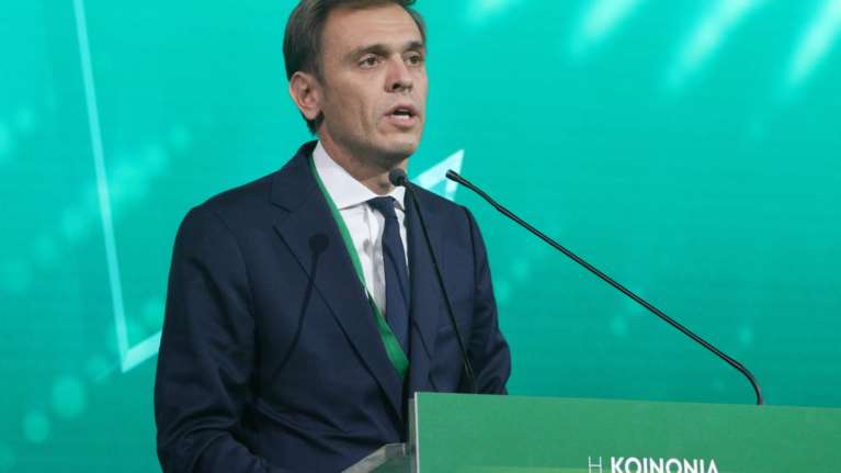 ΣΥΡΙΖΑ και &quot;Δημοκρατία&quot; επιτίθενται στον Δημήτρη Μάντζο γιατί εκπροσώπησε fund κατά δανειολήπτη - Η απάντηση ΠΑΣΟΚ