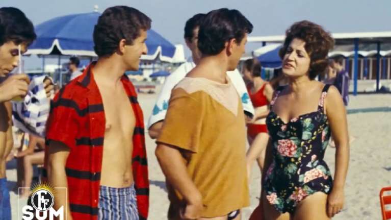 Η Φίνος Φιλμ &quot;κερνάει&quot;... παγωτό για να αντέξουμε τη ζέστη [βίντεο]