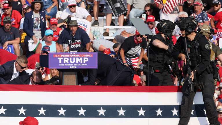 Το κτίριο απ&#39; όπου πυροβολήθηκε ο Ντόναλντ Τραμπ δεν φυλασσόταν από καμία υπηρεσία