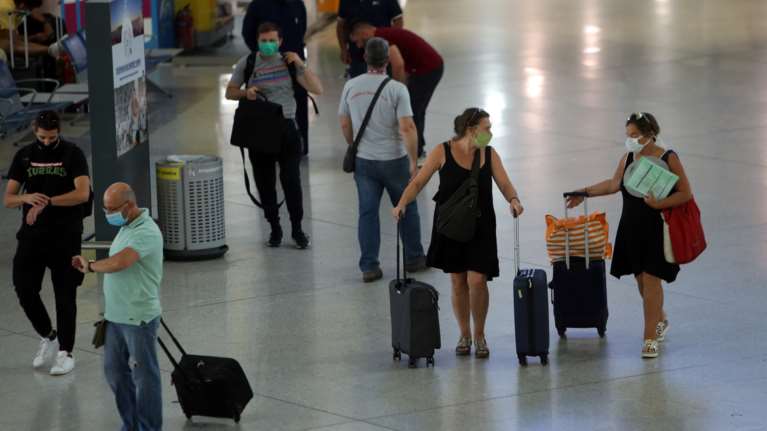 ΓΣΕΕ: Τι ισχύει για την ετήσια άδεια των εργαζομένων - Σε πλήρη και εκ περιτροπής εργασία