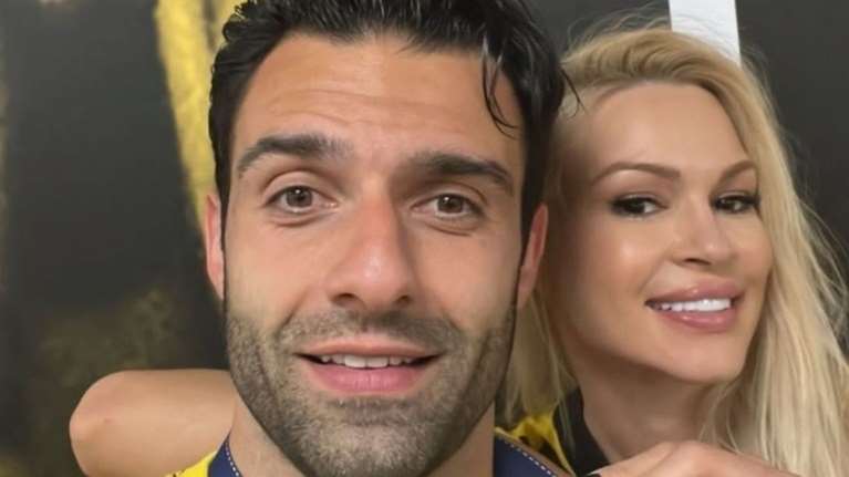 Γέννησε η Βίκυ Κάβουρα- Ένα υγιέστατο κοριτσάκι ο καρπός του έρωτά της με τον Γιώργο Τζαβέλλα