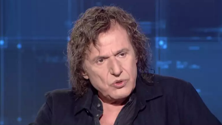 Ο Βασίλης Παπακωνσταντίνου μιλά για την Ελένη Ράντου: &quot;Ήταν κεραυνοβόλος έρωτας&quot;