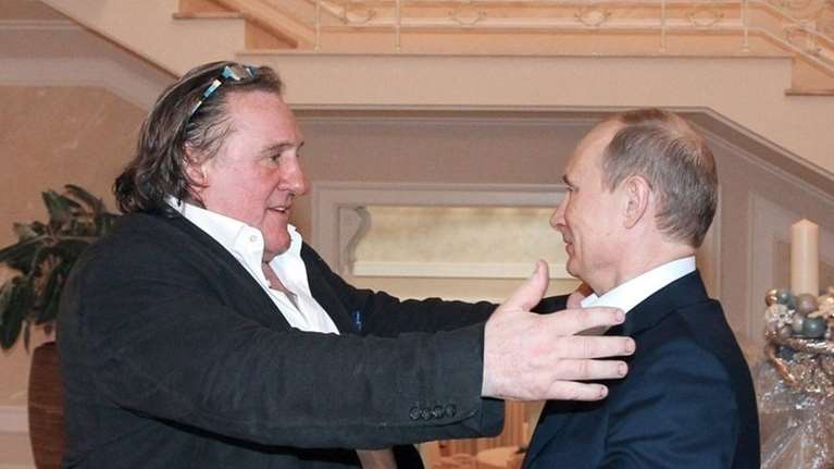 Τίποτα δεν αφήνει αναπάντητο το Κρεμλίνο: "Είμαστε έτοιμοι να εξηγήσουμε την κατάσταση στον Ντεπαρντιέ"