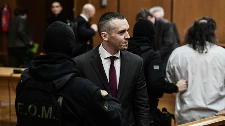 Ο Αρειος Πάγος εξετάζει τις προσφυγές Μιχάκη - Κασιδιάρη: Στρέφονται ο ένας κατά του άλλου για τα όνομα &quot;Έλληνες&quot;